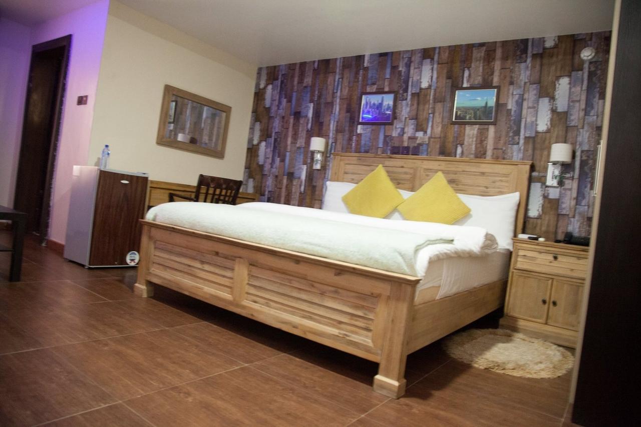 Villa Toscana Hotel And Suits Лагос Екстериор снимка