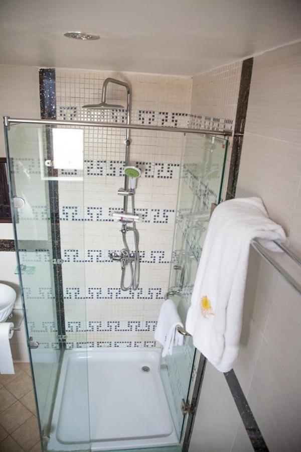 Villa Toscana Hotel And Suits Лагос Екстериор снимка