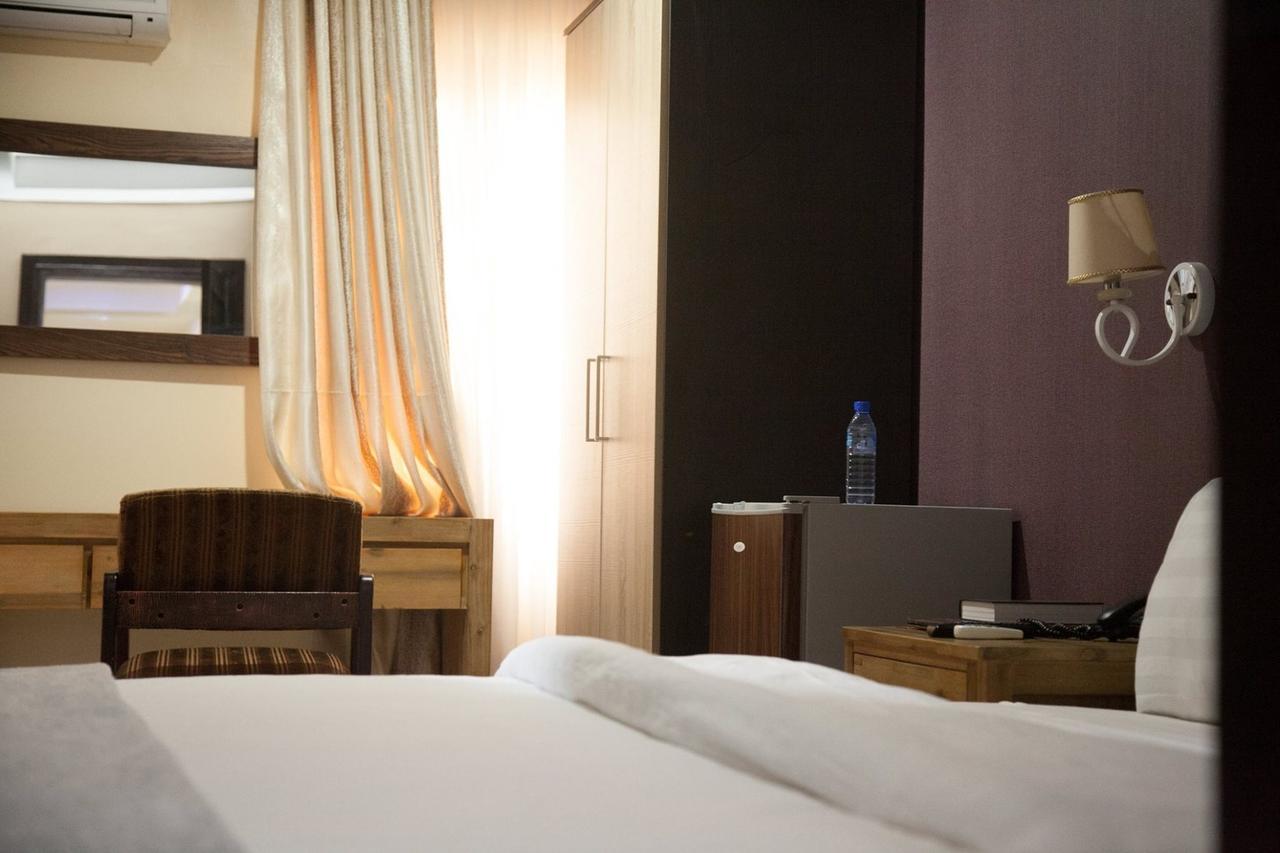Villa Toscana Hotel And Suits Лагос Екстериор снимка